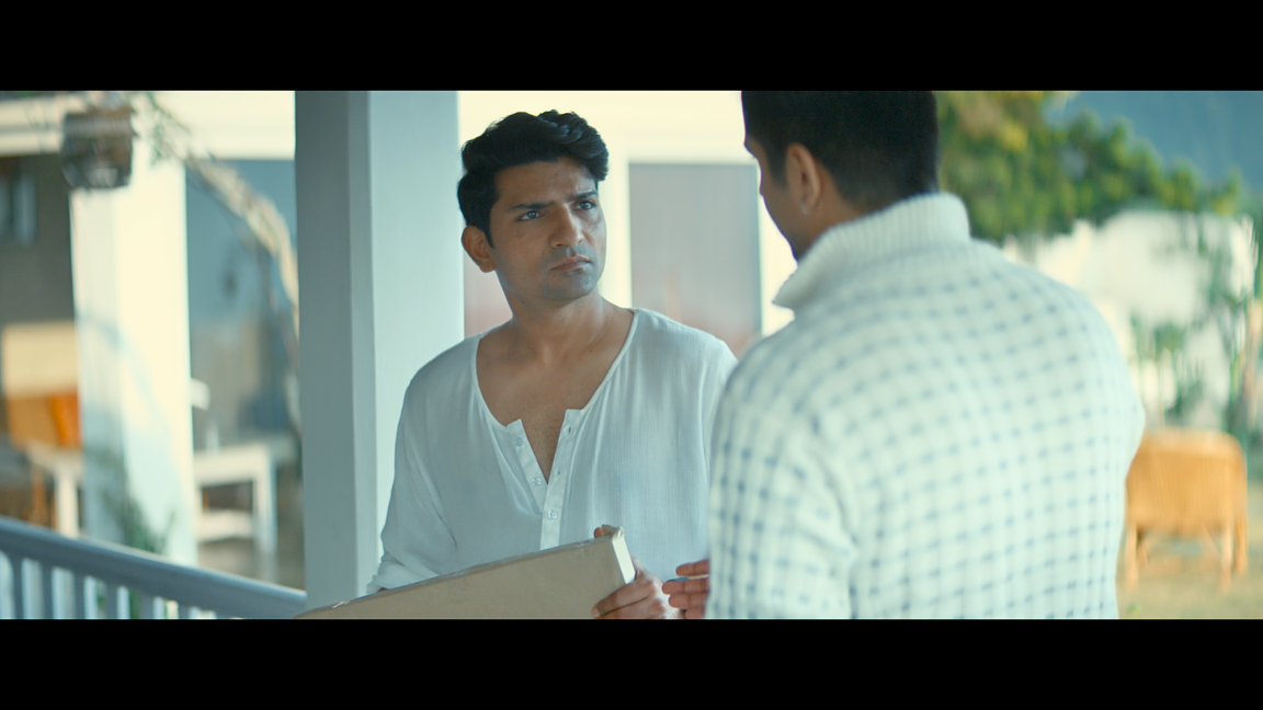 Na Jaane Kaun Aa Gaya Visual